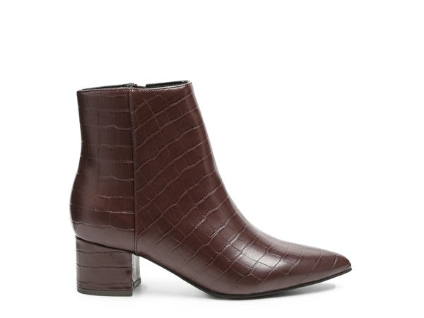 THALIA SLEEK BOOTS